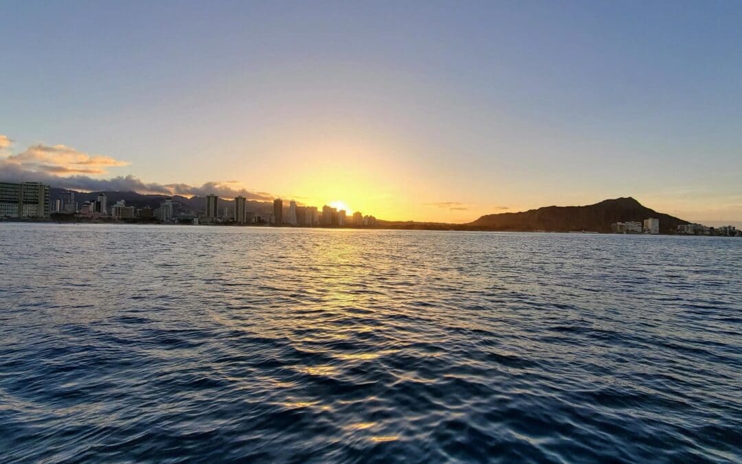 Sunrise Cruise | Honolulu, Oahu