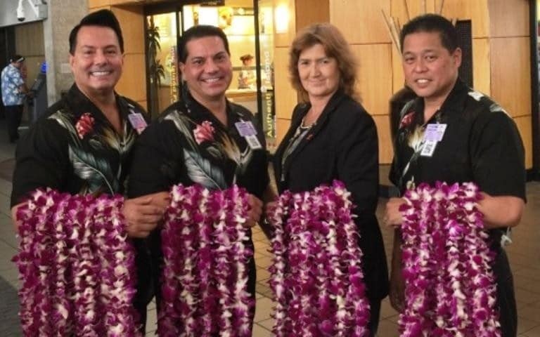 Airport Lei Greeting Kauai, Lihue – Honolulu, Oahu