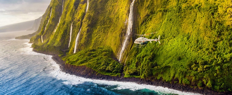 Discover the Beauty of the Kohala Coast and Waterfalls on a Helicopter Tour