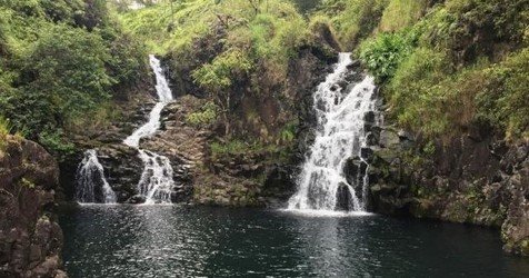 A-hidden-beauty-we-can-hike-to-on-our-Road-to-Hana-tour f3