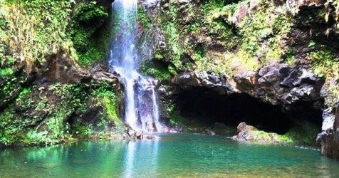 A-hidden-beauty-we-can-hike-to-on-our-Road-to-Hana-tour f-1