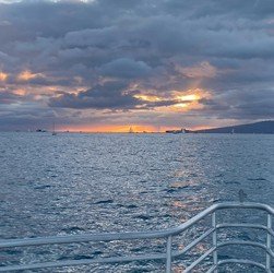 Waikiki Coast Cruise – BYOB f-3