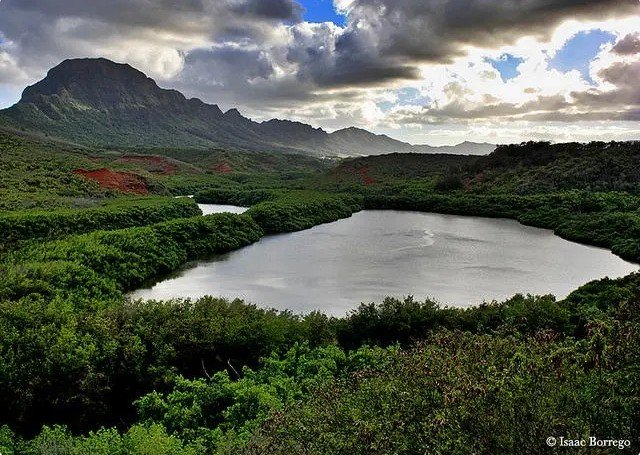 Kauai’s Legends, Waterfalls & Geysers f-4