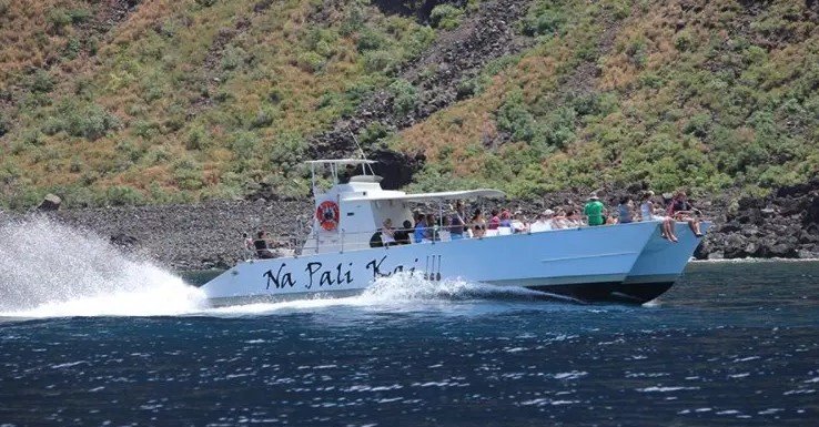 Na Pali Coast Tour on the amazing Na Pali Kai III f-4