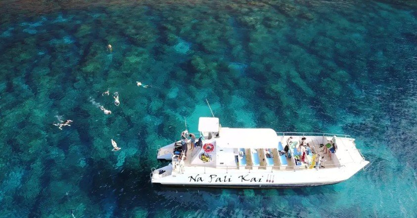 Na Pali Coast Tour on the amazing Na Pali Kai III f-5