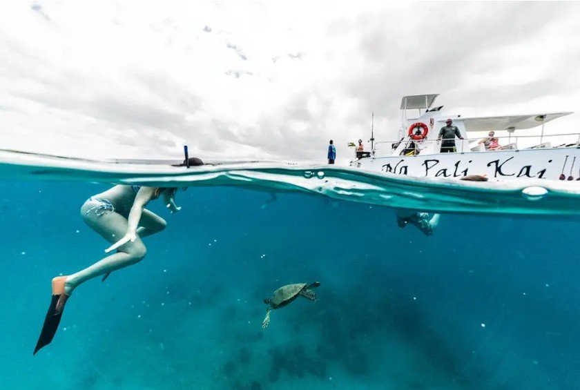Na Pali Coast Tour on the amazing Na Pali Kai III f-7