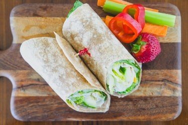 Waikiki Turtle Snorkel Sail with Lunch f-8