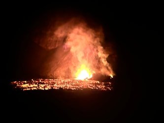 Hawaii’s Volcanoes National Park Tour f-5