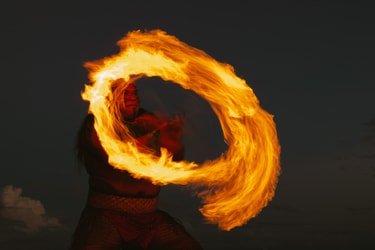 New Years Eve Luau - Premium Dinner Show f-7