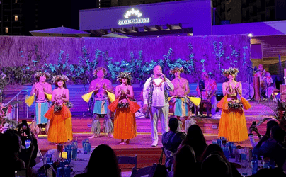 Paina Waikiki Luau f-1
