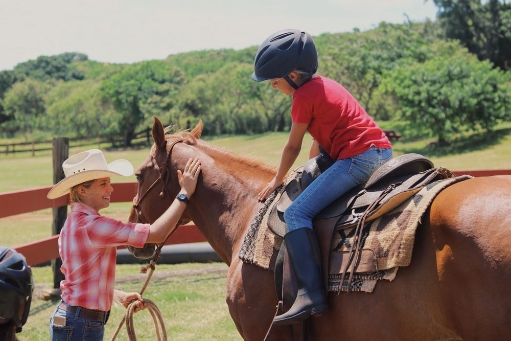 Private Paniolo Luau f-1