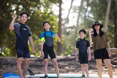 3-5 Surfers Private Group Ohana Lesson f-1