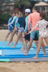 6-8 Surfers Private Group Ohana Lesson f-11