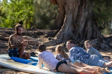 6-8 Surfers Private Group Ohana Lesson f-7