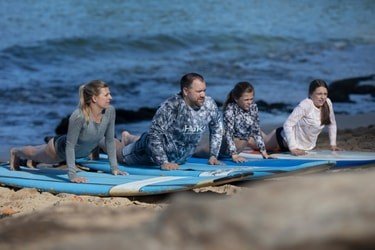 6-8 Surfers Private Group Ohana Lesson f-8