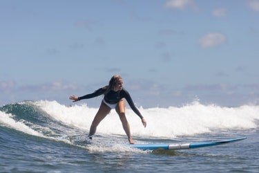 Private Kapu Surf Lesson f-4