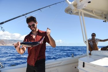 Venture Ko Olina Nearshore Fishing f-13