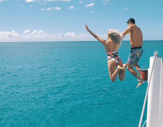 Waikiki Couples Snorkel Retreat f-5